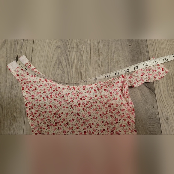 Chong Huo, dog dress floral pink and white, bow and velcro closure - Picture 7 of 11